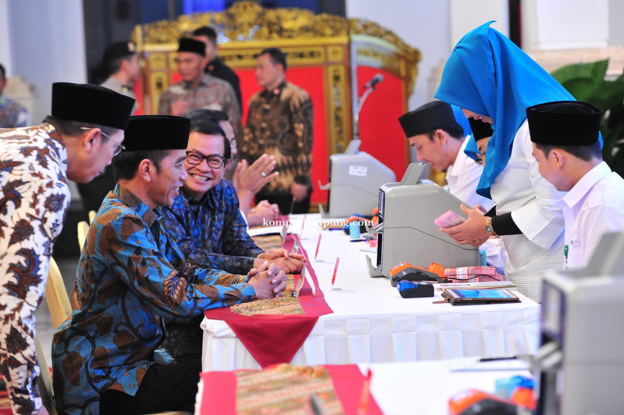 Presiden Jokowi Tanya Menteri Agama Soal Perpres Zakat Bagi ASN