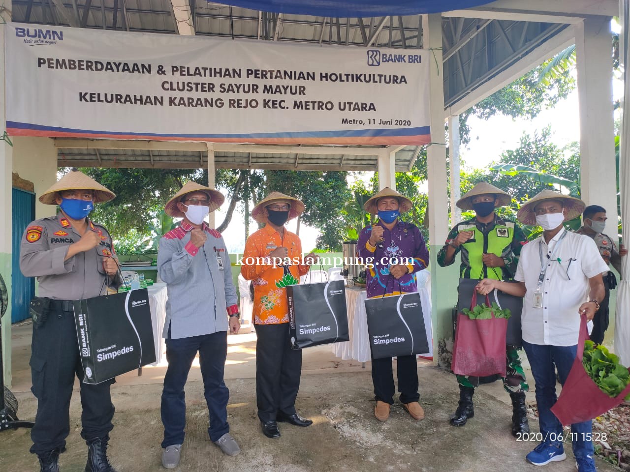 BRI Sudirman Kota Metro Lakukan Pemberdayaan Dan Pelatihan Pertanian Di Kelurahan Karangrejo