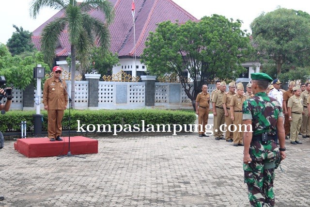 Bupati LT Loekman Djoyosoemarto Pimpin Apel Siaga Bencana Di Kabupaten Lampung Tengah