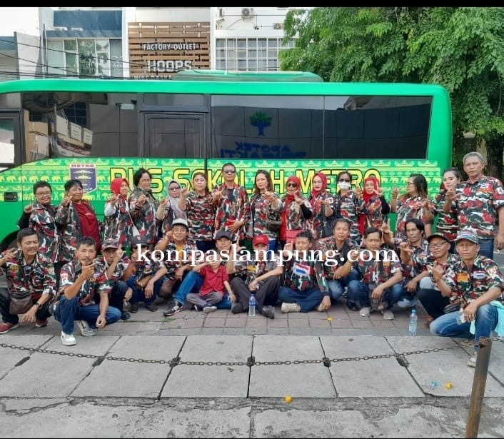 Keberangkatan Kader Laskar Merah Putih (LMP) Kota Metro, Untuk Hadiri Acara HUT (LMP)Di jakarta