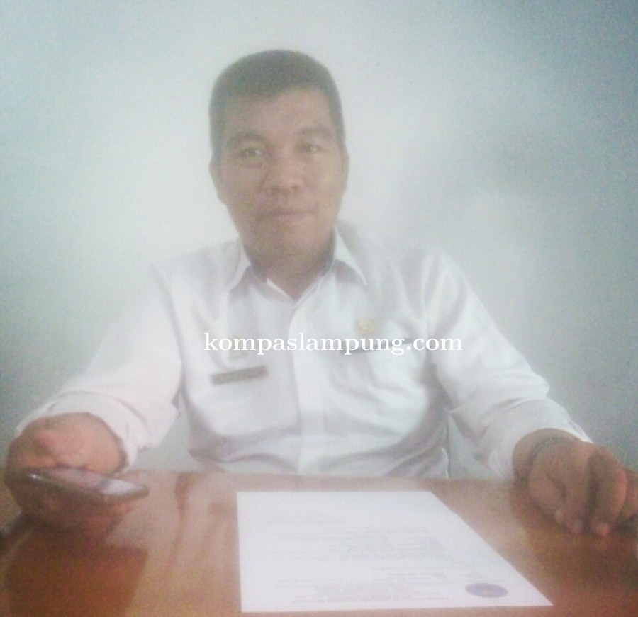 Mengantisipasi Cegah DBD Lurah bandar Jaya Barat Samsul Arief Mengajak Warga Lakukan PSN