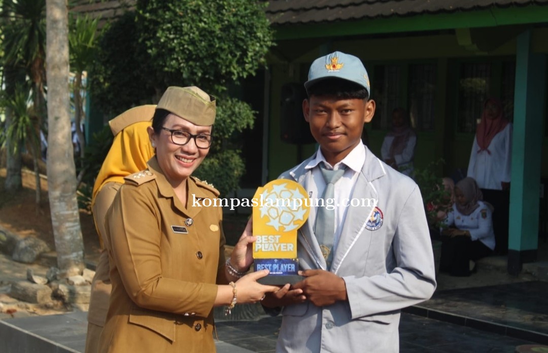 Reorganisasi Kepengurusan OSIS dan MPK SMA Negeri 4 Metro Tahun Pelajaran 2024/2025