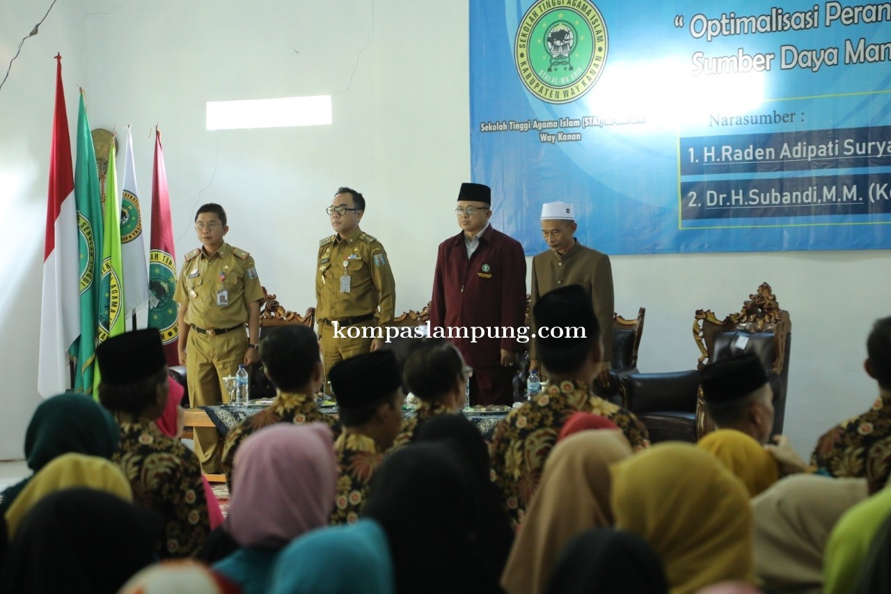 Bupati Raden Adipati Hadiri Kuliah Umum Sekolah Tinggi Agama Islam Al-Maarif