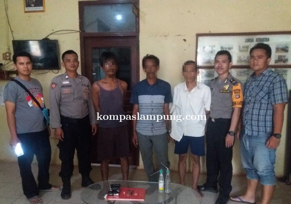 Polsek Rawa Jitu Selatan Tangkap Tiga Buruh Yang Sedang Asyik Pesta Narkotika