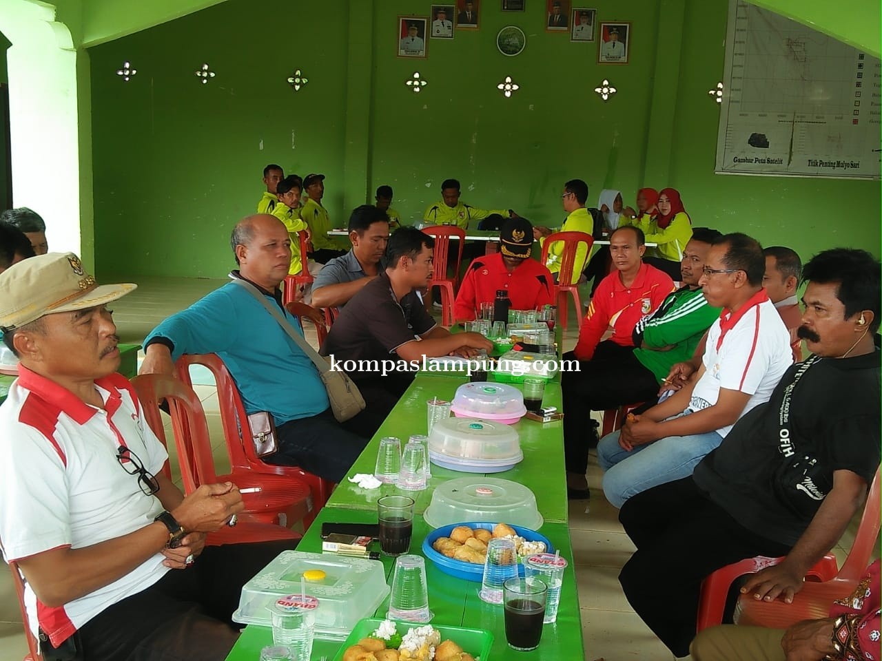Ngopi Bersama Di Tiyuh Mulyo Sari Tubaba Untuk Mempererat Silaturahmi