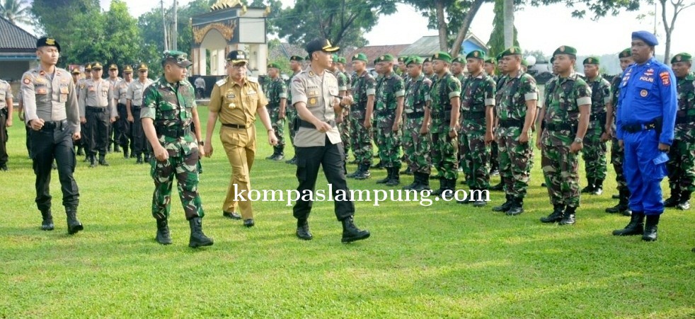 Polres Lampung Timur Gelar Apel Siaga Bencana Di Lapangan Polres Lampung Timur