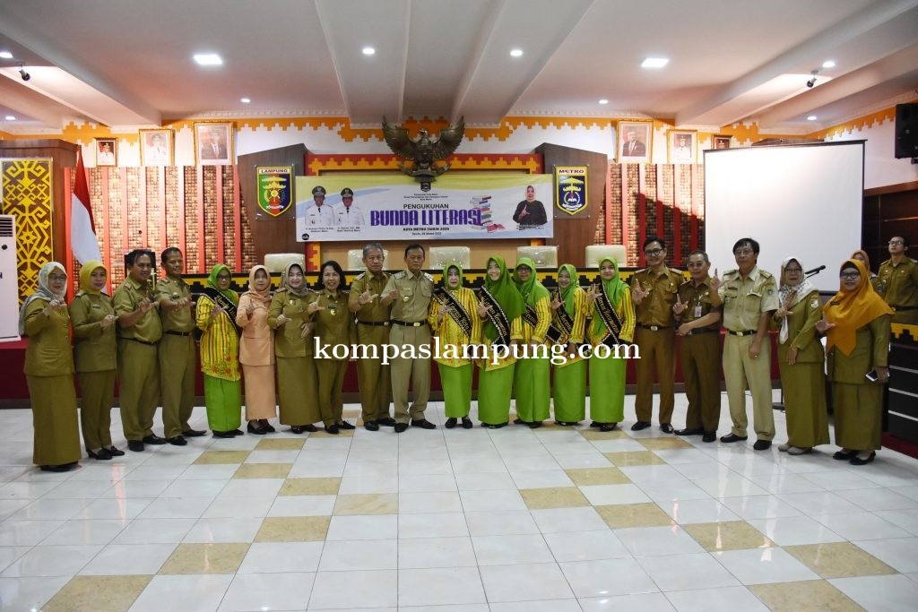 Pengukuhan Bunda Literasi Kota Metro Oleh Kepala Dinas Perpustakaan Dan Kearsipan Prov Lampung