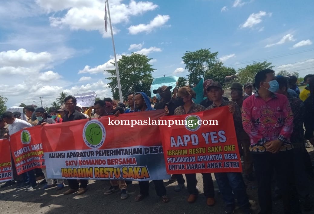 Aliansi Massa Perangkat Pemerintahan Desa Bersatu Adakan Aksi Demo Damai